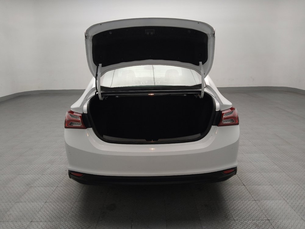 Used 2021 Chevrolet Malibu LT FWD image 29