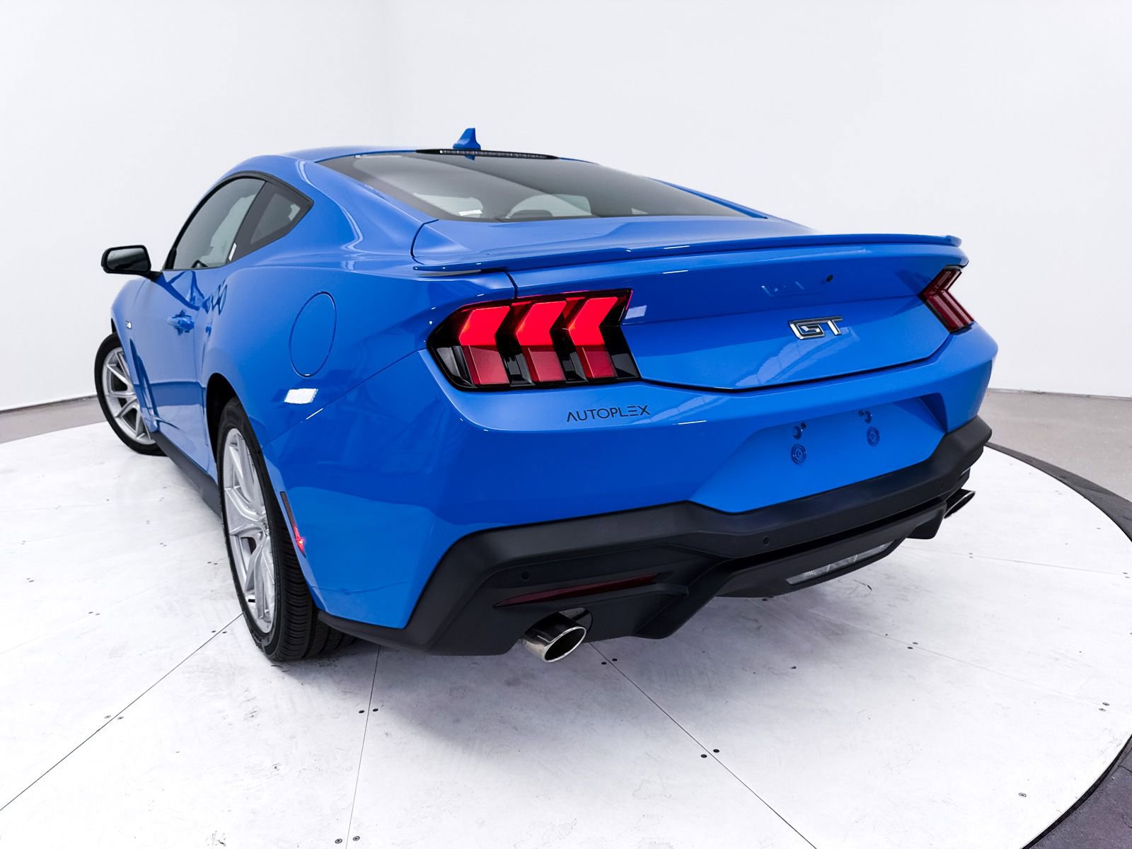 Used 2024 Ford Mustang GT Premium RWD image 7