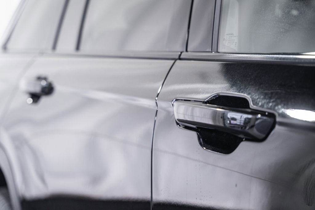 New 2025 Jeep Grand Cherokee Laredo X w/ Luxury Tech Group I image 16