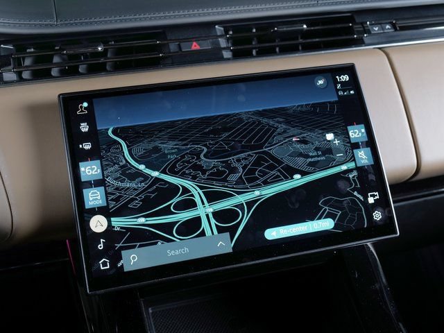 Used 2024 Land Rover Range Rover Sport SE AWD/4WD image 15