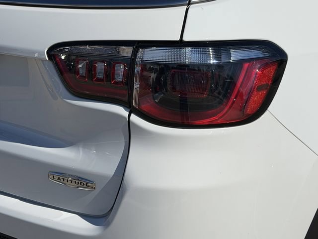 Used 2022 Jeep Compass Latitude image 7