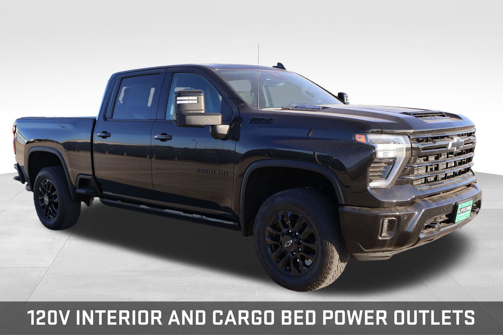 Used 2024 Chevrolet Silverado 2500 LTZ w/ LTZ Plus Package image 7