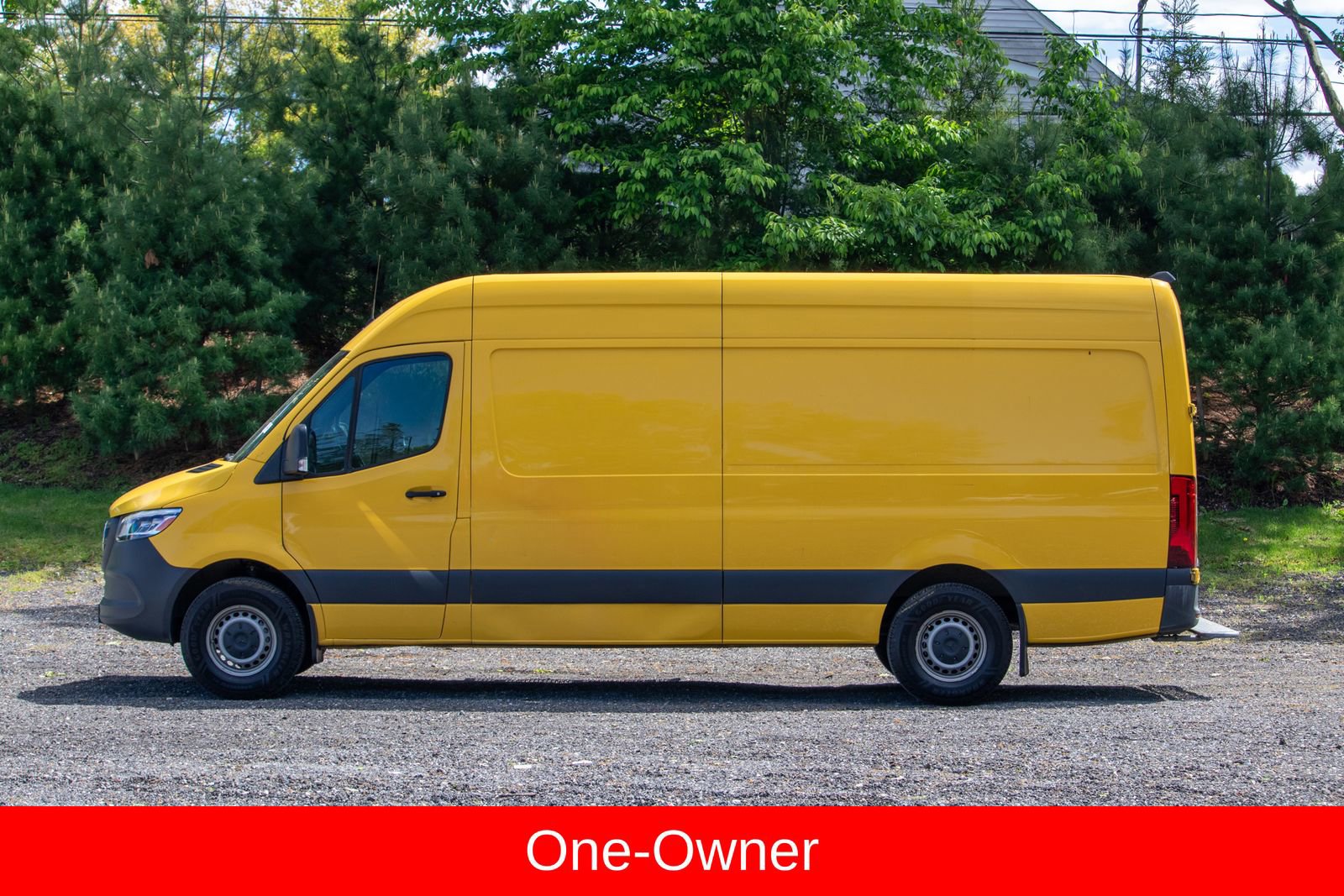 Used 2021 Mercedes-Benz Sprinter 2500 image 4