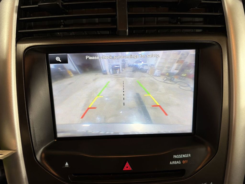 Used 2013 Ford Edge SEL image 25