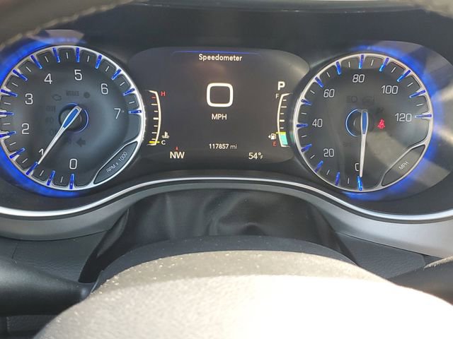 Used 2019 Chrysler Pacifica Touring-L Plus w/ S Appearance Package FWD image 20