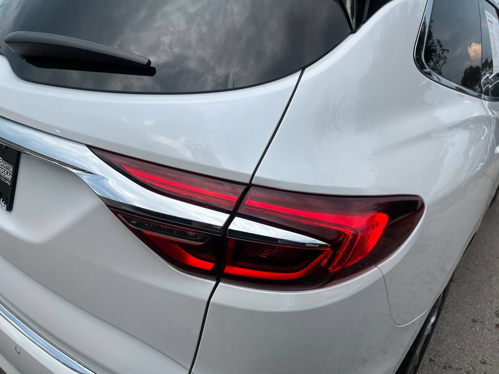Used 2020 Buick Enclave Avenir w/ Avenir Technology Package FWD image 44