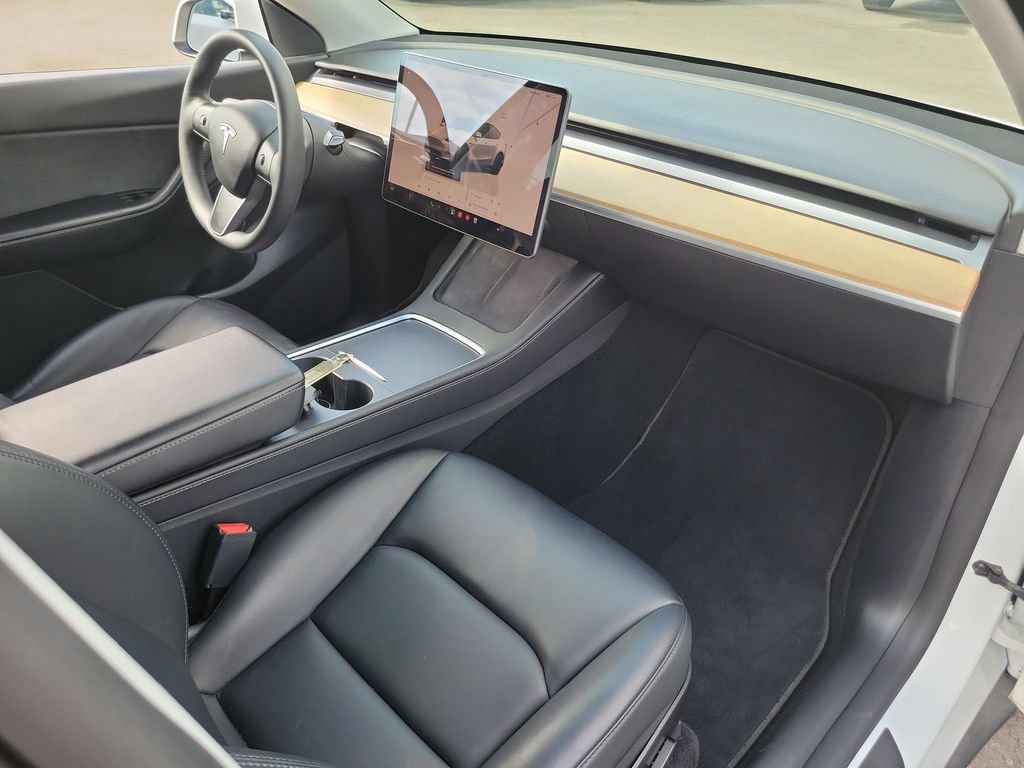 Used 2022 Tesla Model Y Performance AWD/4WD image 27