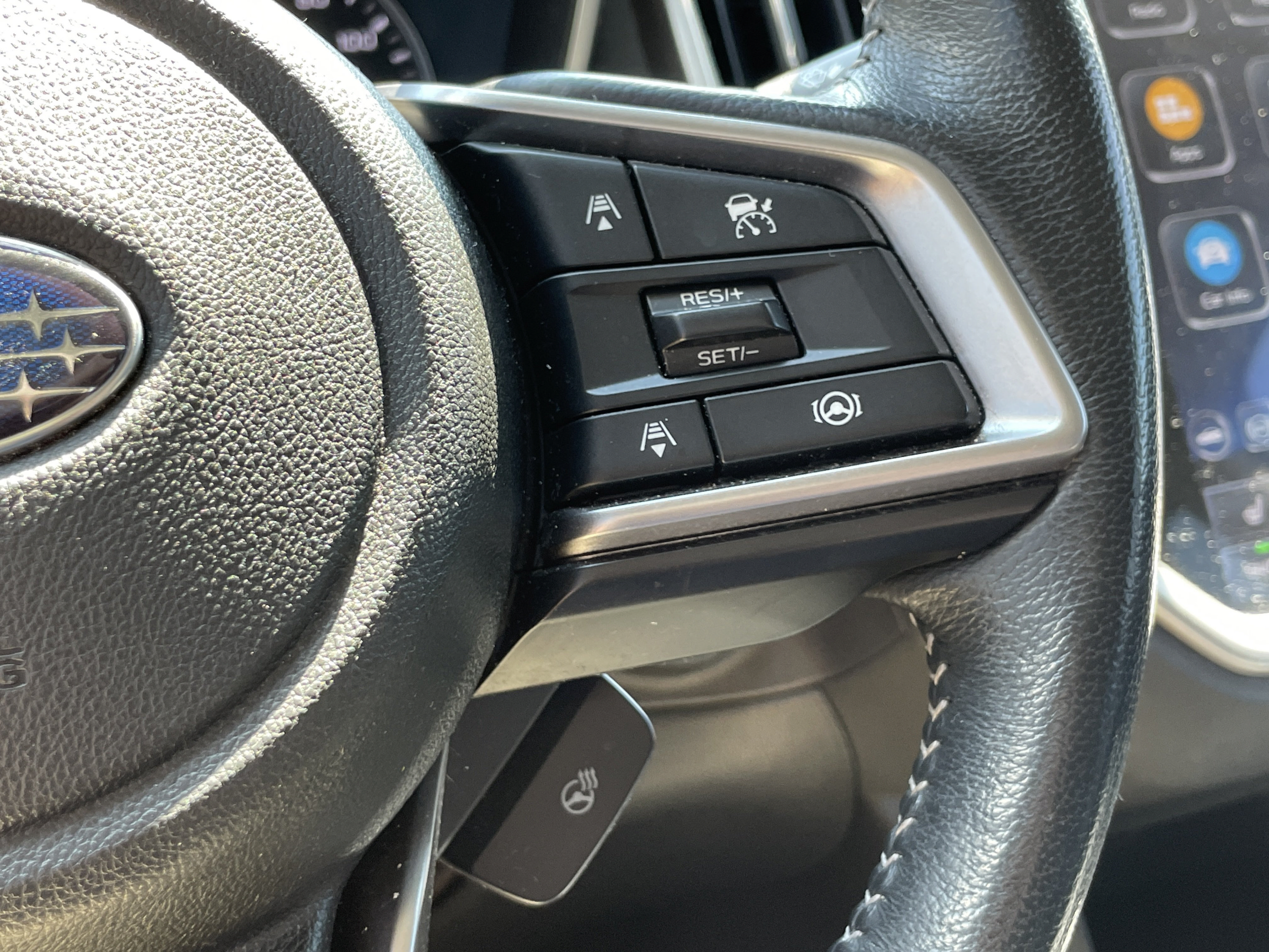 Used 2023 Subaru Ascent Limited AWD/4WD image 19