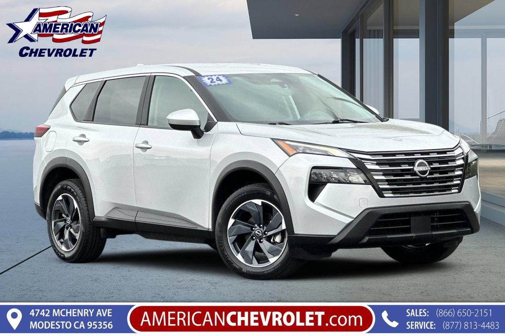 Used 2024 Nissan Rogue SV FWD image 1