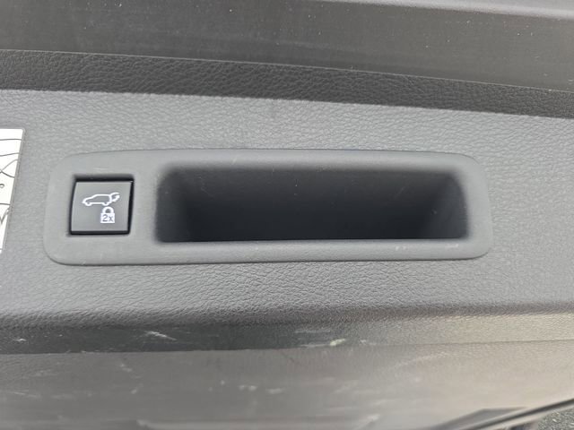 Certified 2023 Toyota Sienna XLE AWD/4WD image 31