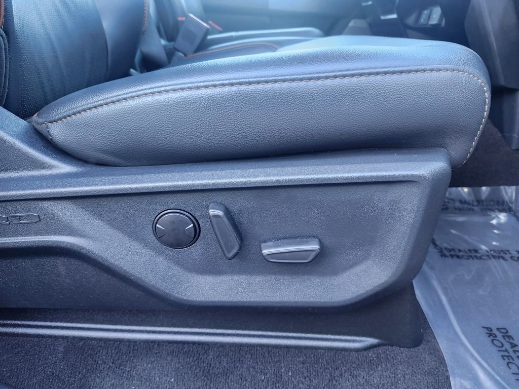 Used 2025 Ford F350 Lariat w/ Camper Package image 22