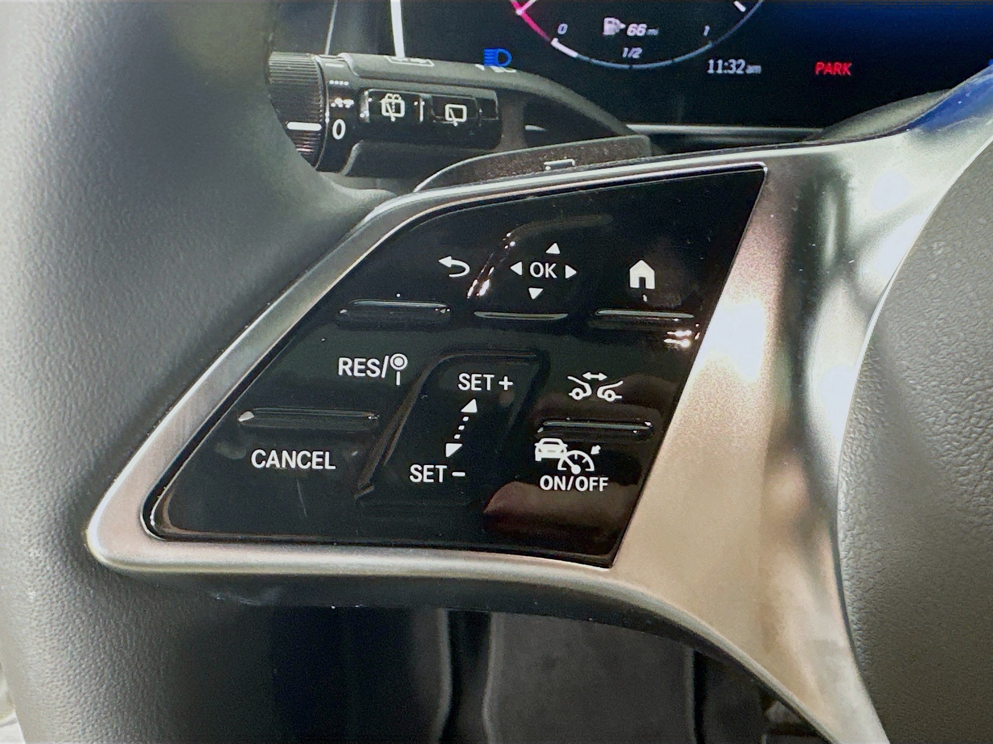 Certified 2026 Mercedes-Benz GLC 300 4MATIC image 12