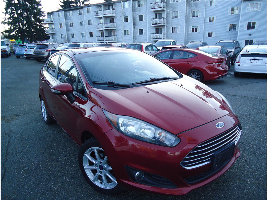 Used 2016 Ford Fiesta SE w/ Equipment Group 201A image 4