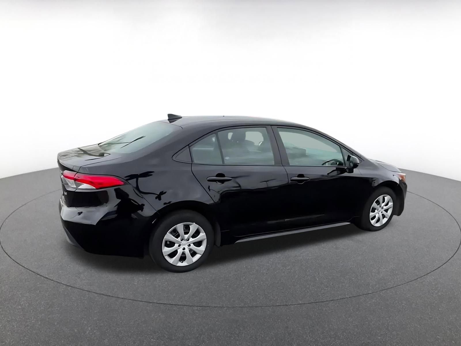 Used 2023 Toyota Corolla LE image 15