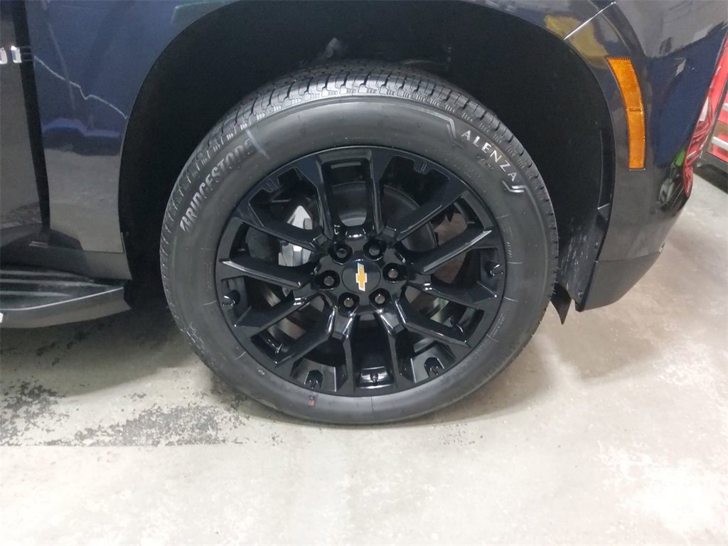 Used 2025 Chevrolet Tahoe LS image 9