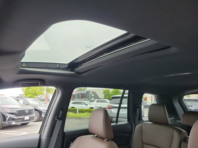 Certified 2024 Honda Passport EX-L image 35