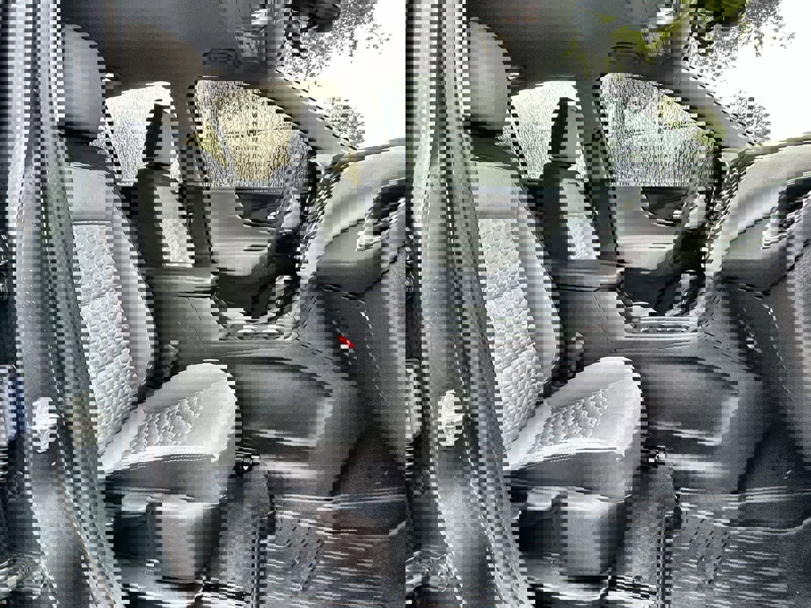 Used 2020 Chevrolet Equinox LT image 9