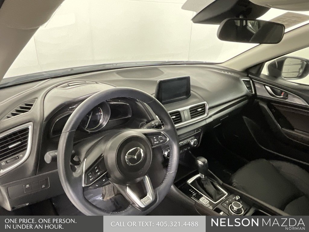 Used 2018 MAZDA MAZDA3 Grand Touring image 31
