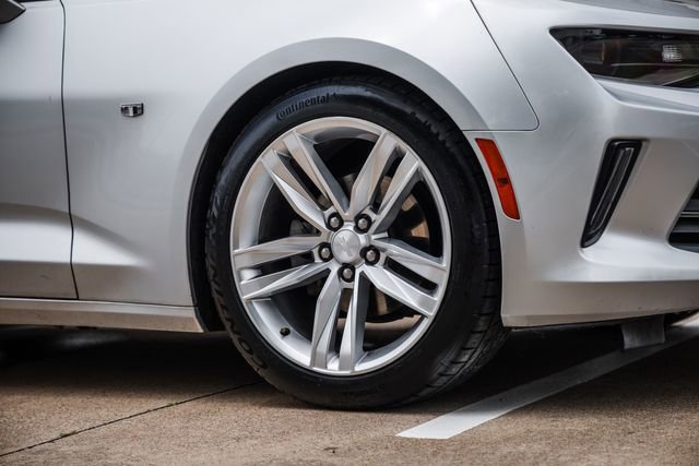 Used 2016 Chevrolet Camaro LT RWD image 53