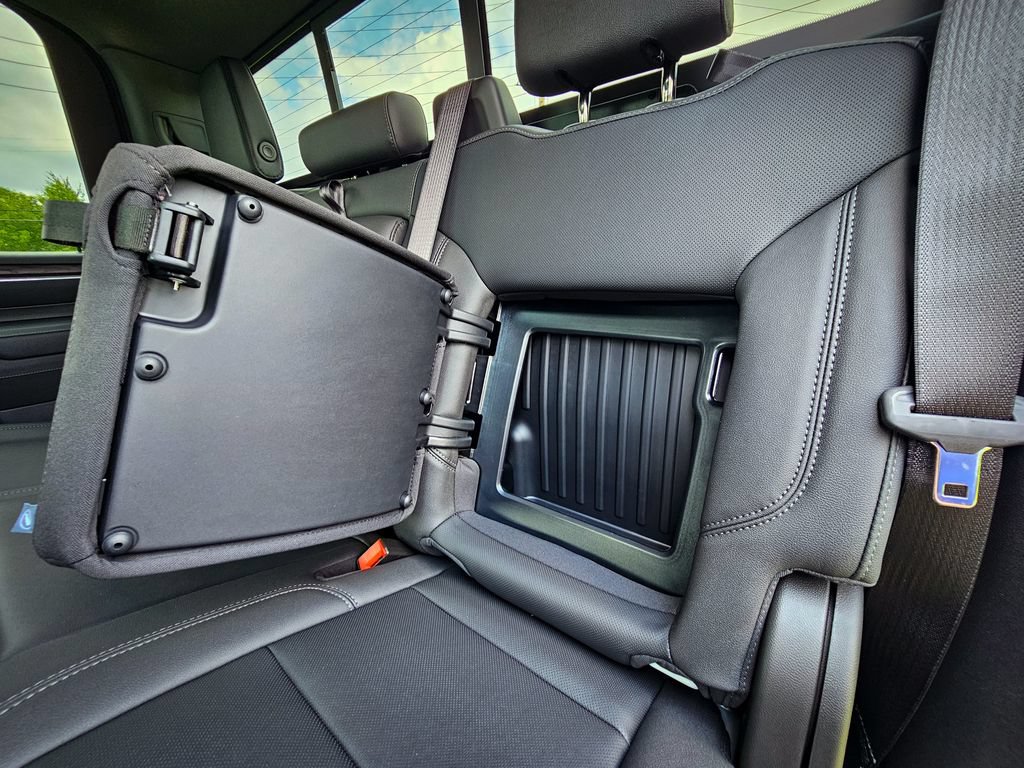 New 2026 GMC Sierra 2500 SLT w/ SLT Premium Package AWD/4WD image 36
