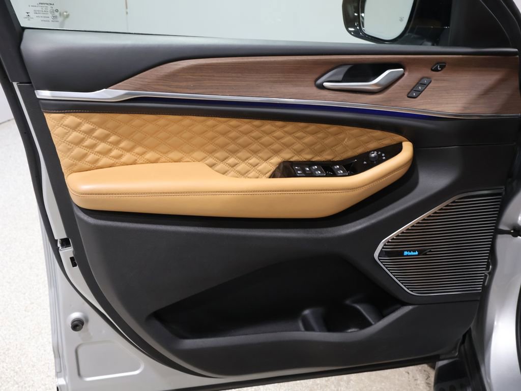 Used 2022 Jeep Grand Cherokee Summit w/ Adv Protech Group IV image 14