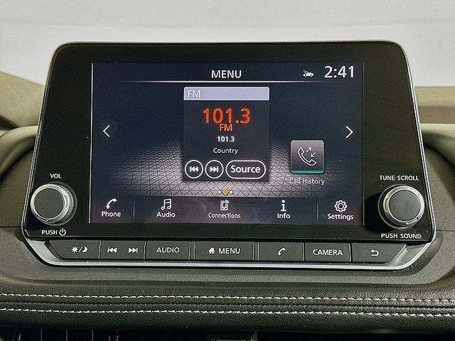 Used 2023 Nissan Rogue SV FWD image 14