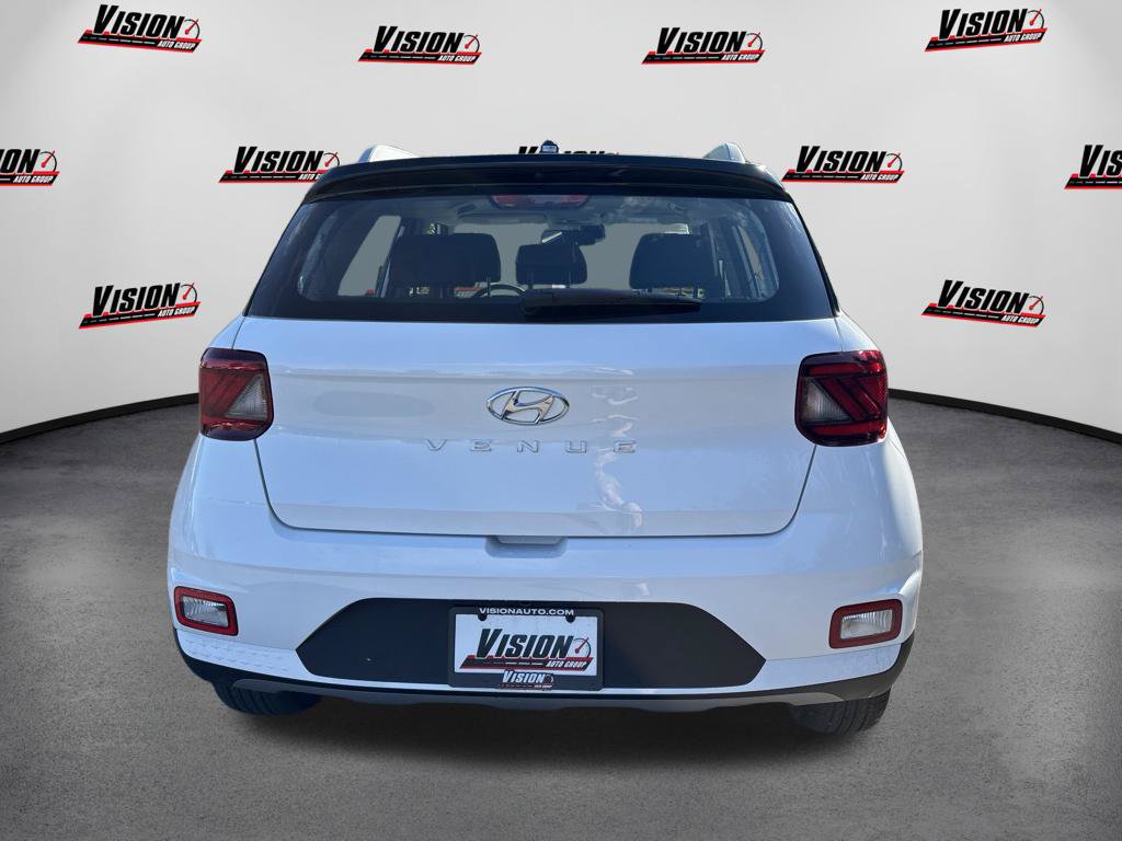 New 2026 Hyundai Venue SEL FWD image 6