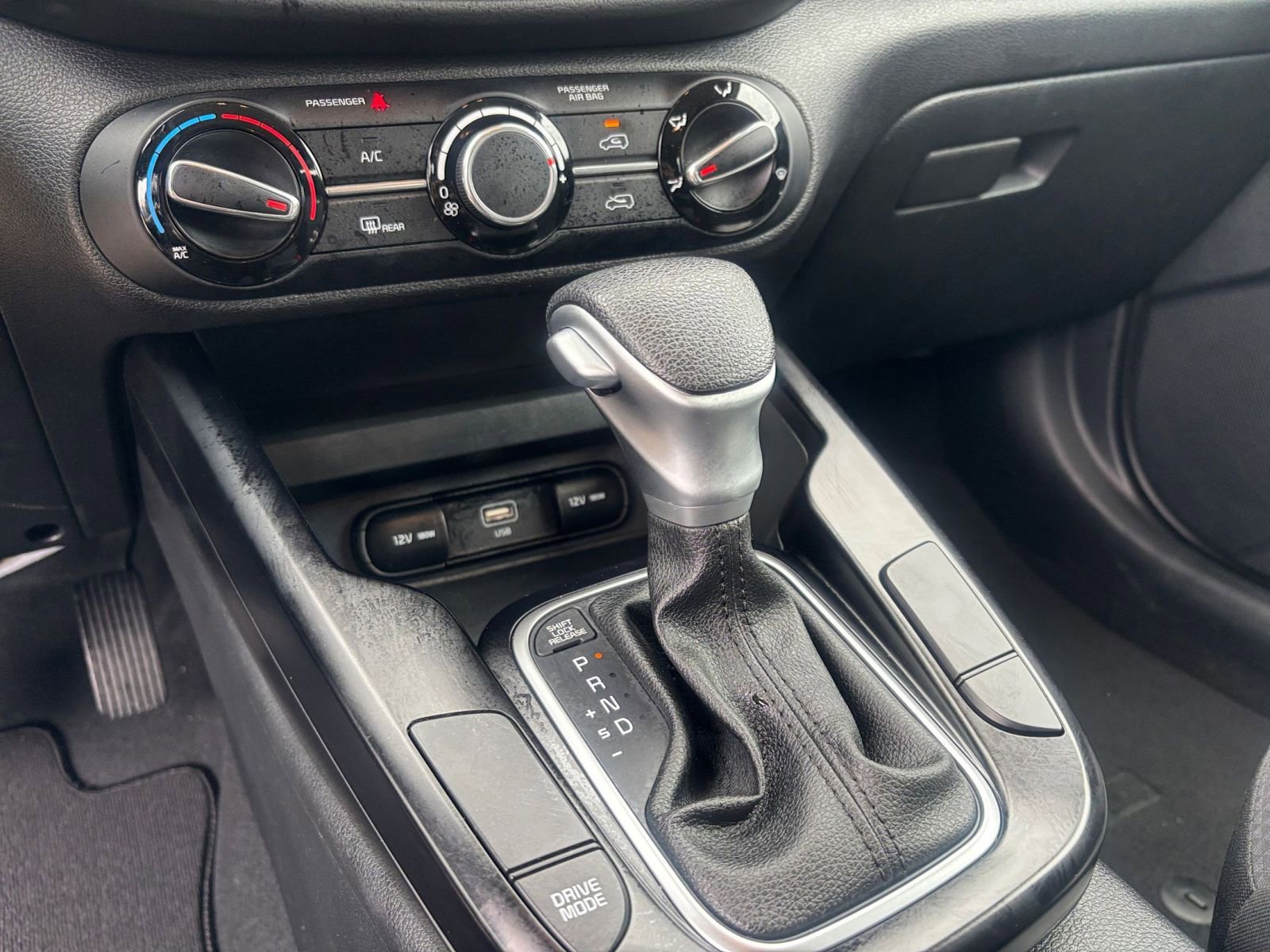 Used 2025 Kia Soul LX w/ LX Technology Package image 39