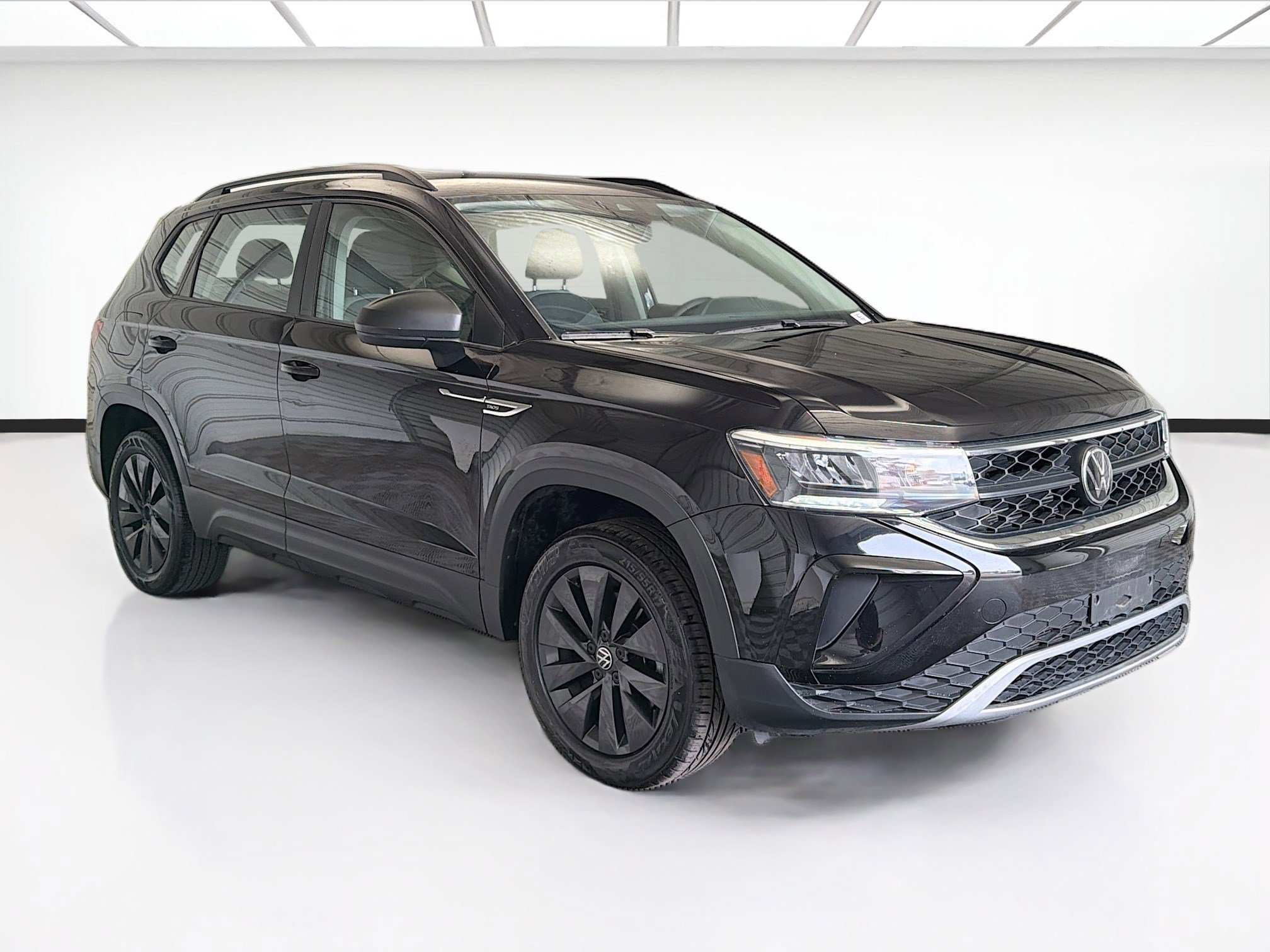 Used 2024 Volkswagen Taos S image 3