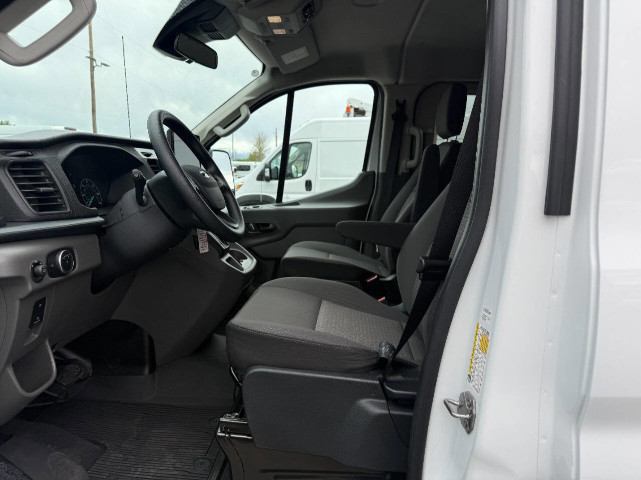 Used 2025 Ford Transit 350 XLT AWD/4WD image 15