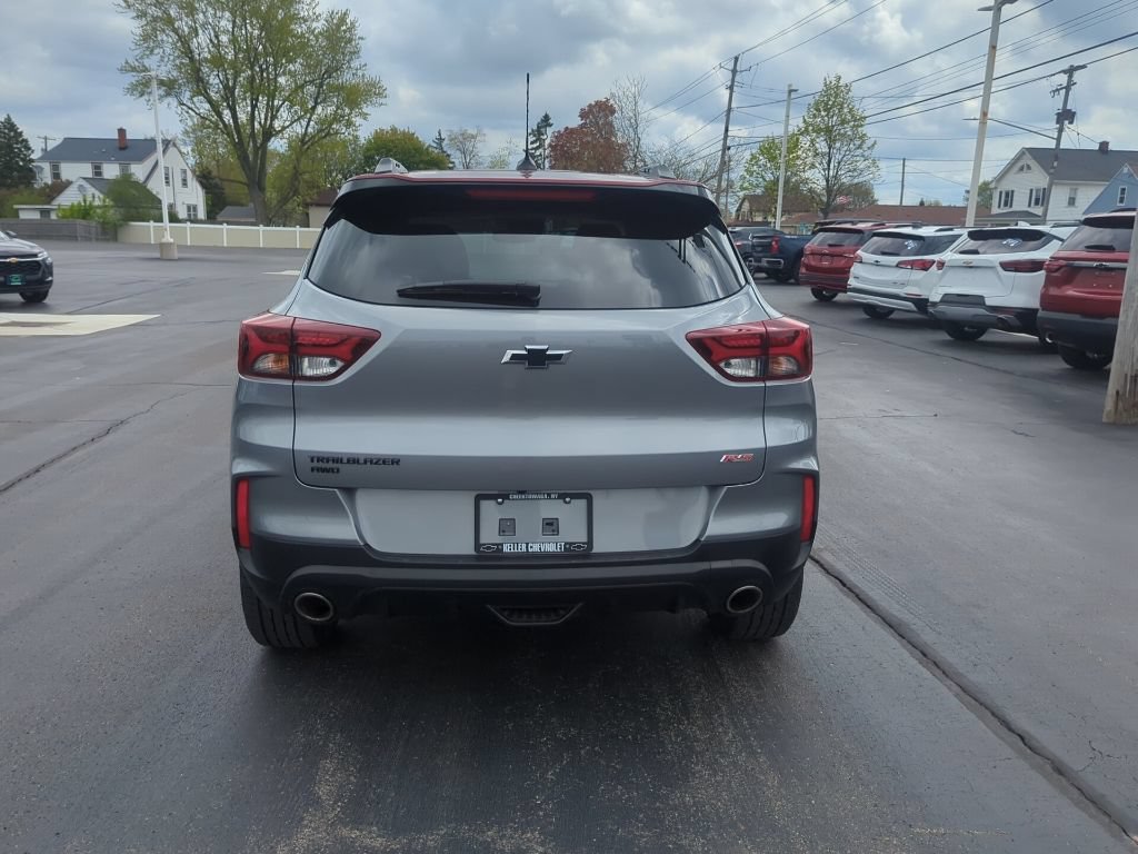 Certified 2023 Chevrolet TrailBlazer RS w/ Sun and Liftgate Package AWD/4WD image 8