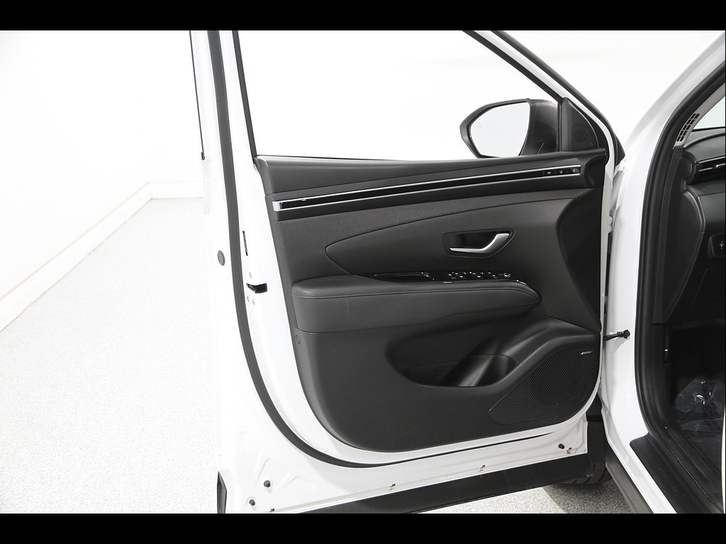 Certified 2023 Hyundai Tucson Limited AWD/4WD image 4