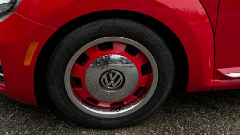 Used 2018 Volkswagen Beetle 2.0T Coast image 28