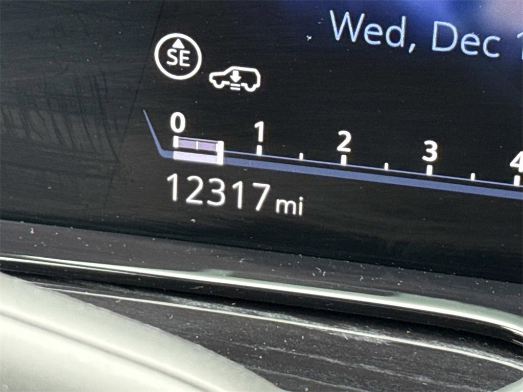 Certified 2024 Cadillac Escalade Sport w/ Touring Package image 32