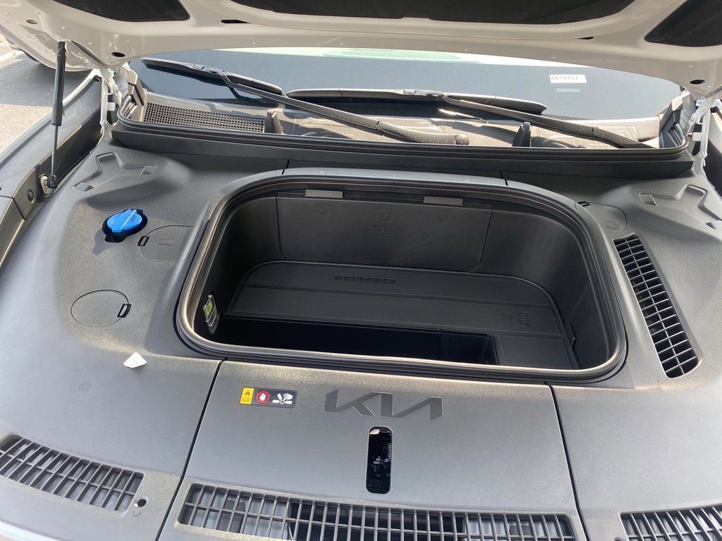 New 2026 Kia EV9 Wind image 11