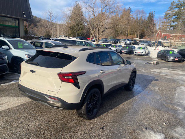 New 2026 Chevrolet Trax ACTIV image 4
