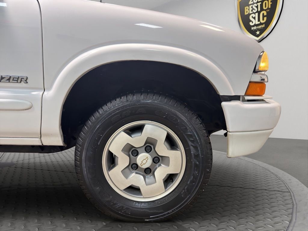 Used 2003 Chevrolet Blazer LS w/ Preferred Equipment Group image 21