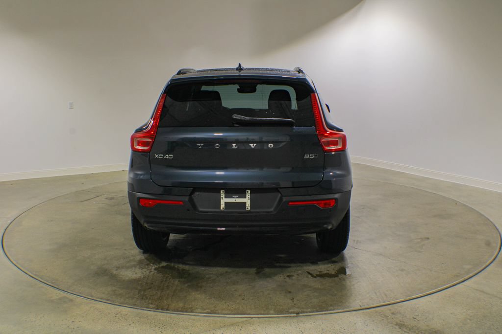 New 2026 Volvo XC40 B5 Plus w/ Climate Package AWD/4WD image 4