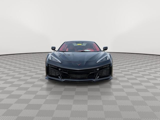 Used 2025 Chevrolet Corvette E-Ray w/ Stealth Interior Trim Package AWD/4WD image 3