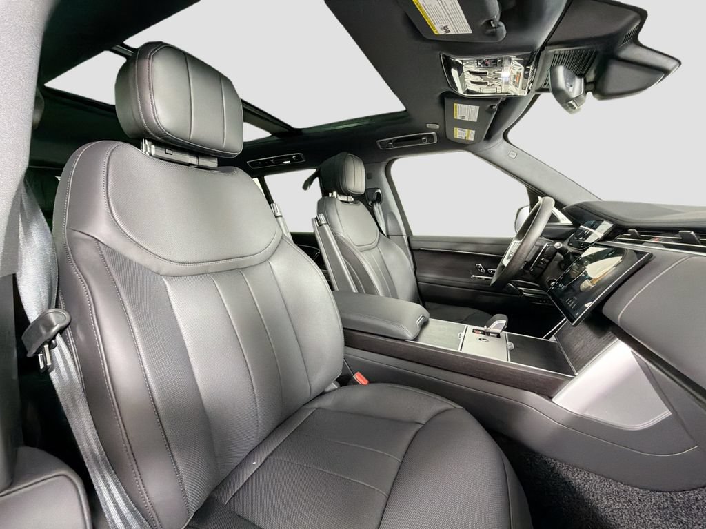 New 2026 Land Rover Range Rover Long Wheelbase SE AWD/4WD image 30