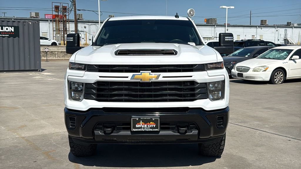 Used 2024 Chevrolet Silverado 2500 Custom w/ Custom Value Package image 8