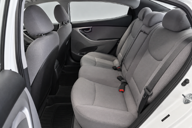 Used 2016 Hyundai Elantra SE FWD image 8