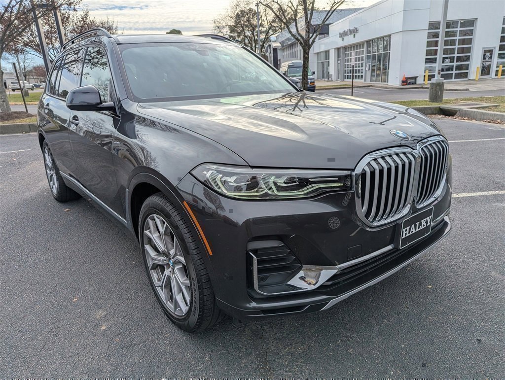 Used 2021 BMW X7 xDrive40i w/ Executive Package image 2