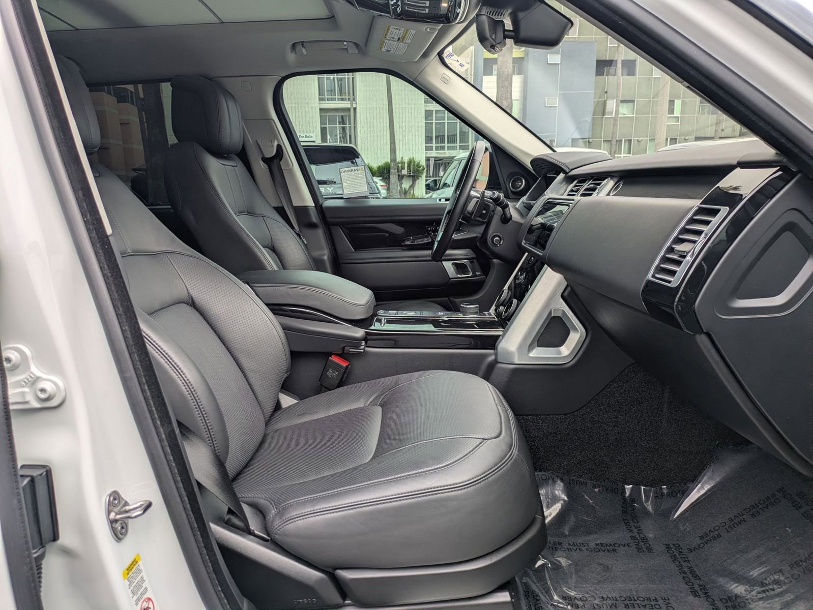 Used 2021 Land Rover Range Rover P525 Westminster Edition LWB image 30