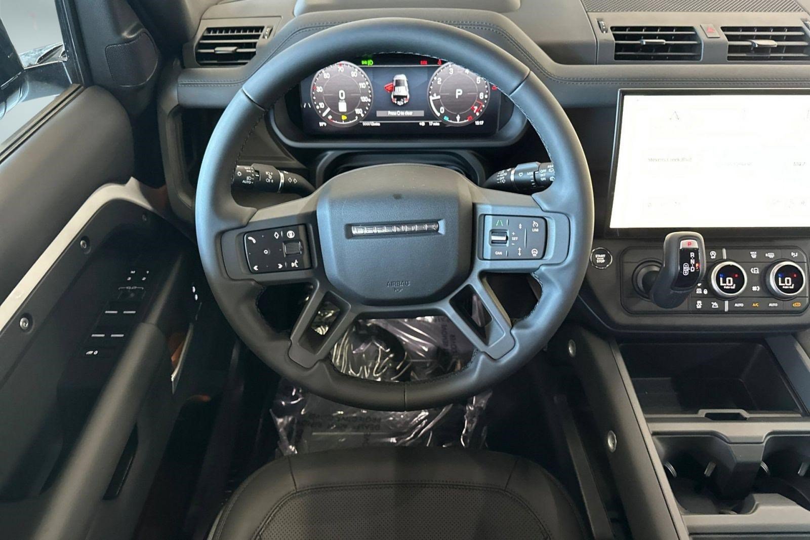 New 2026 Land Rover Defender 110 S AWD/4WD image 4