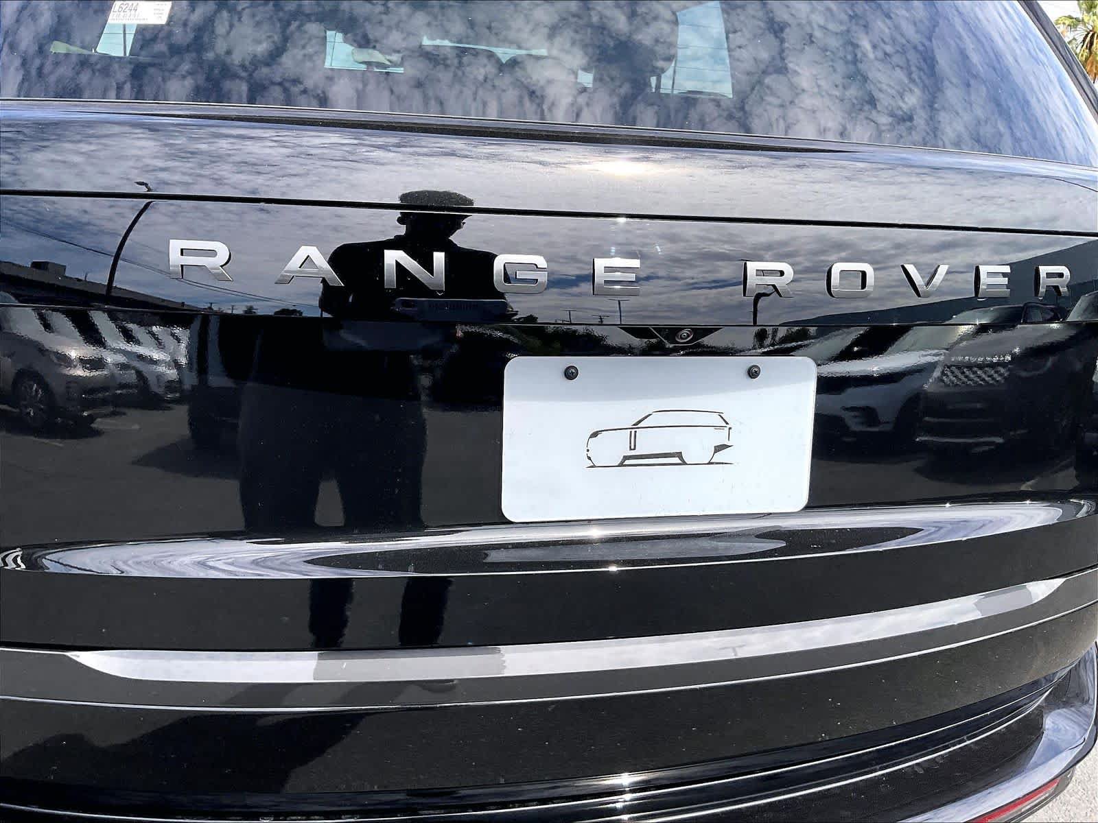 New 2026 Land Rover Range Rover Long Wheelbase SE AWD/4WD image 26