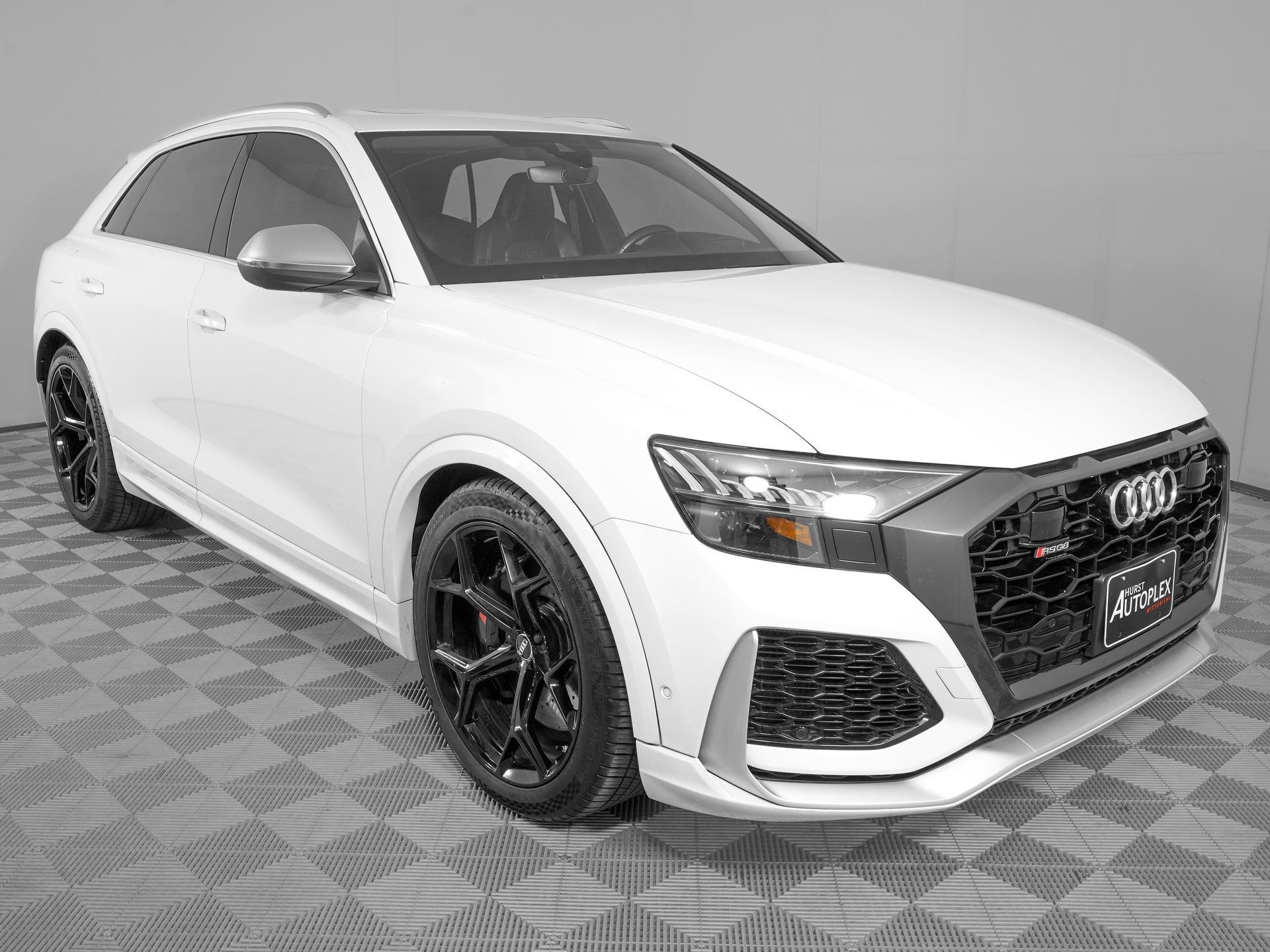 Used 2022 Audi RS Q8 AWD/4WD image 2