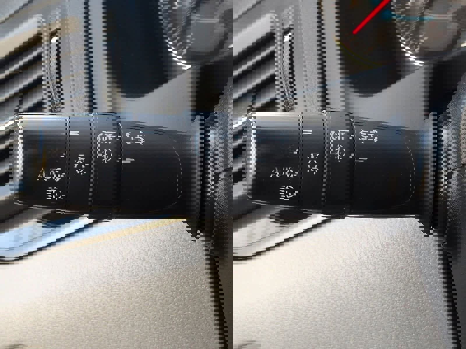 Used 2020 Honda Pilot Touring image 29