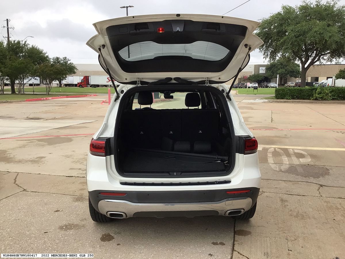 Used 2022 Mercedes-Benz GLB 250 image 10