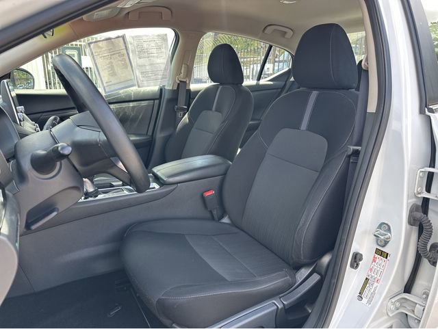 Used 2024 Nissan Sentra SV FWD image 6
